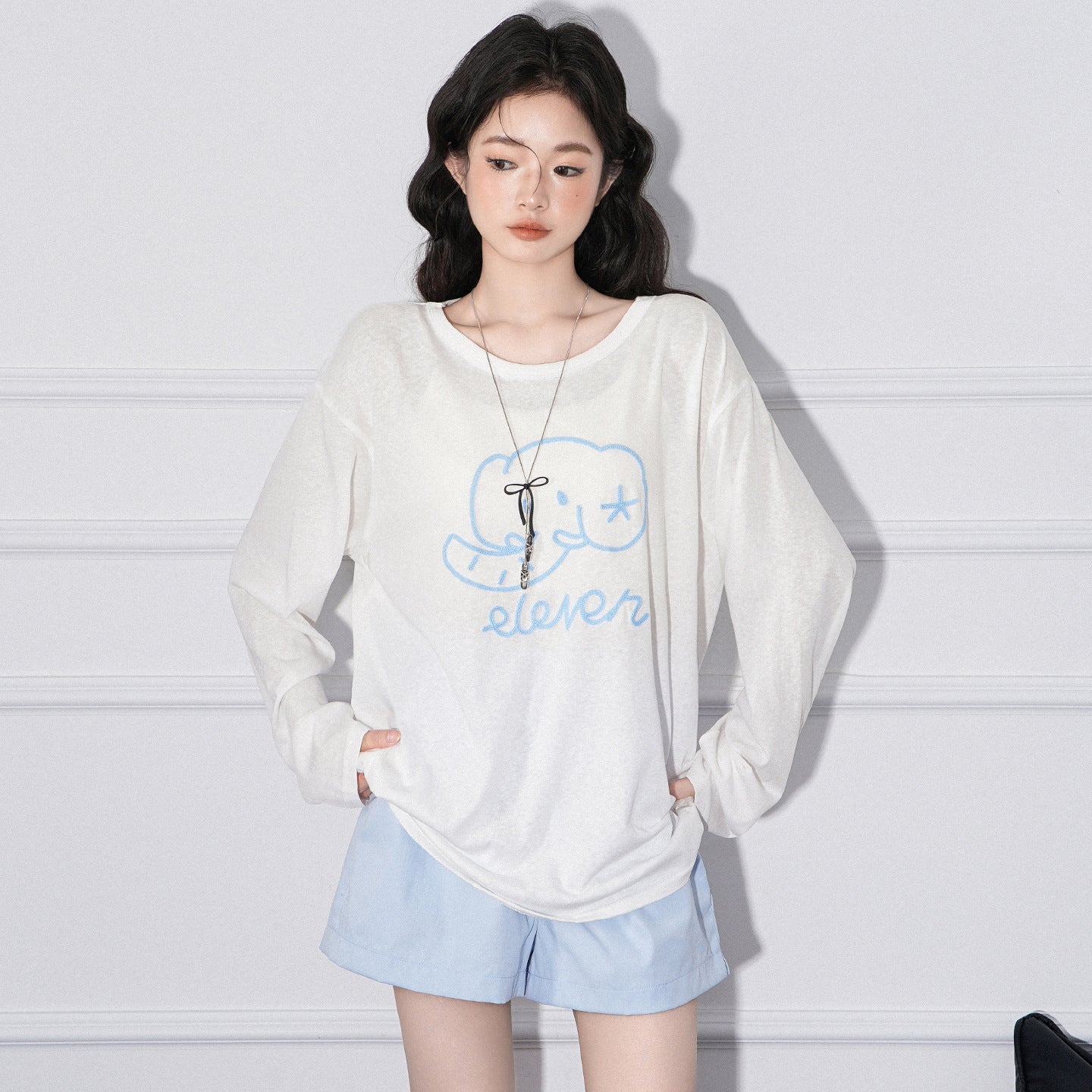 Elephant Embroidery Lightweight Sun Protection Long Sleeve T-Shirt Women Loose Round Neck Top